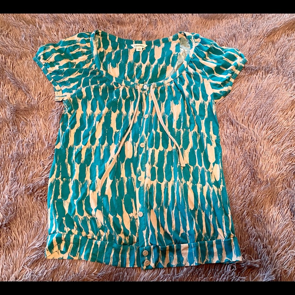 🌼Calvin Klein Button down blouse